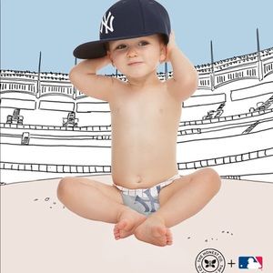 Honest Company NY Yankees Diaper
